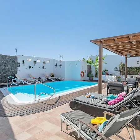 Villa Fae Playa Blanca